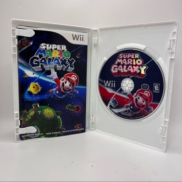 Super Mario Galaxy Nintendo Wii Complete W/ Manual like new condition - Picture 3 of 4